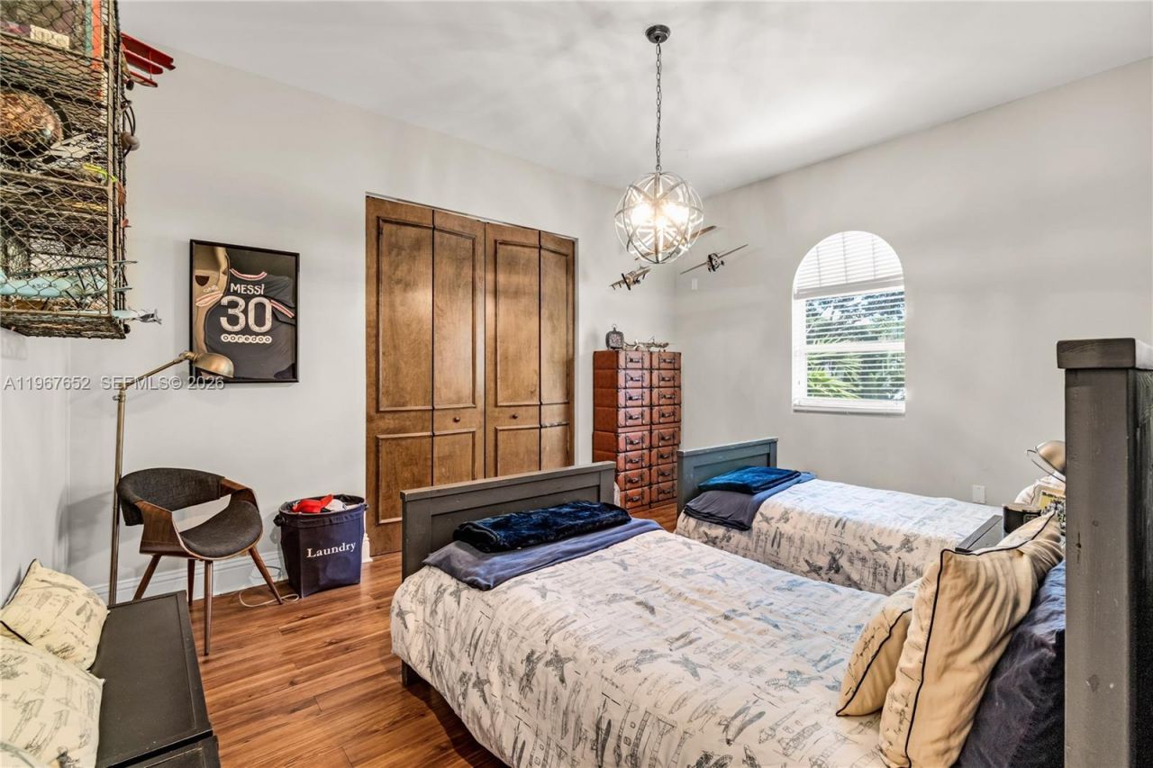 2752 Brickell Ct , Miami, FL 33129 Photo