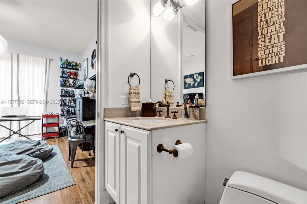 2752 Brickell Ct , Miami, FL 33129 Photo