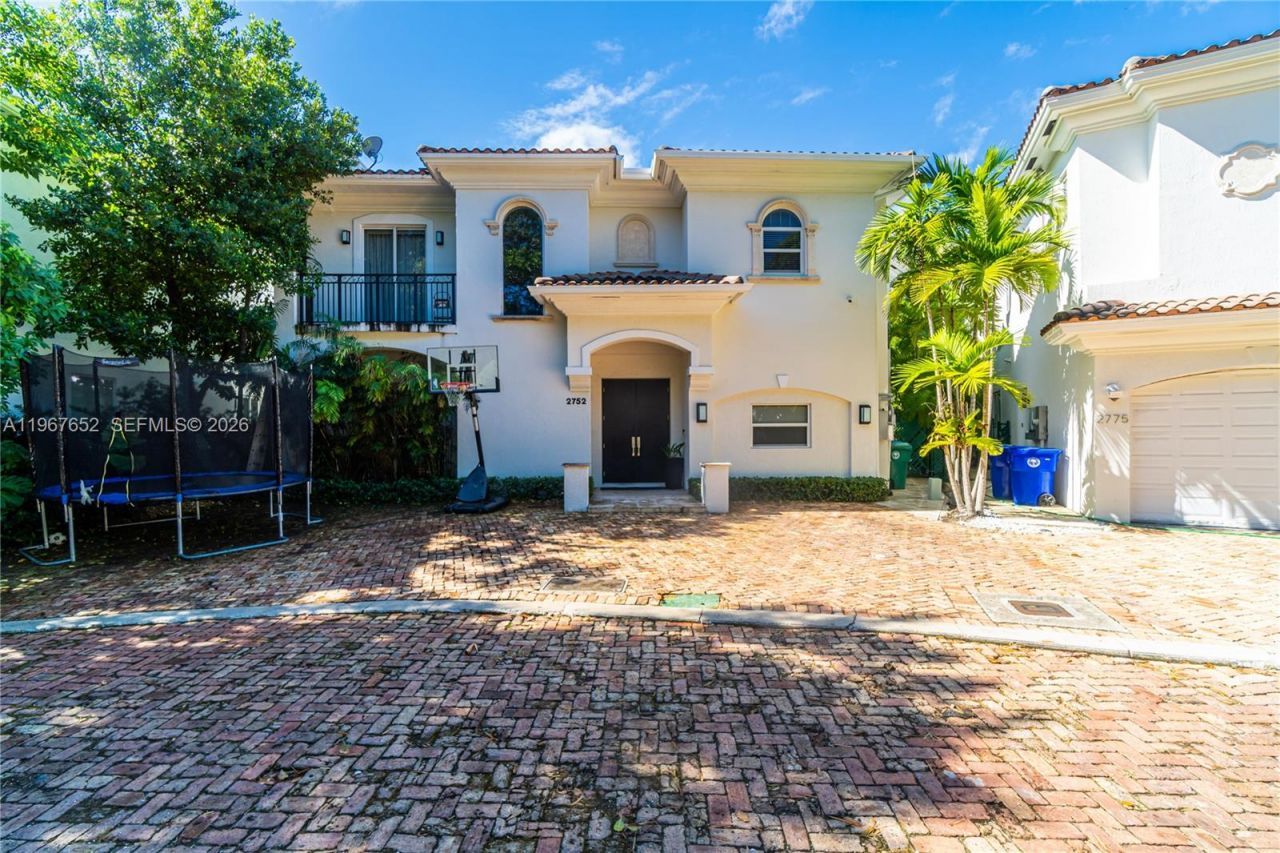 2752 Brickell Ct , Miami, FL 33129 Photo