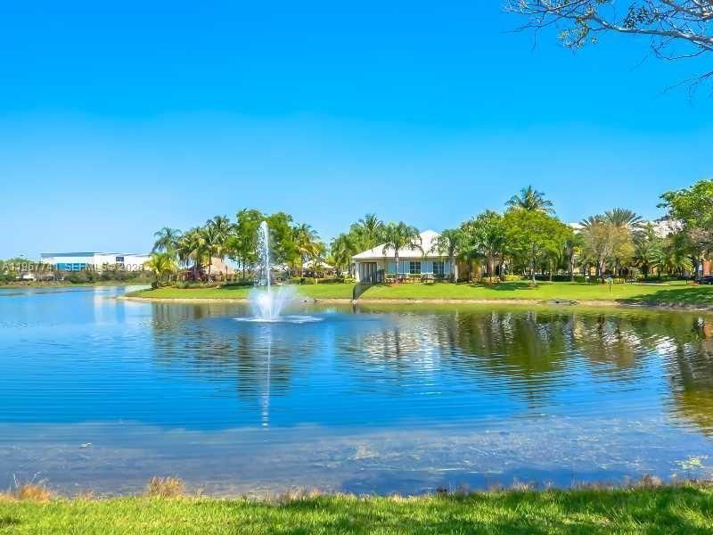 11165 SW 6th St , Unit 302, Pembroke Pines, FL 33025 Photo