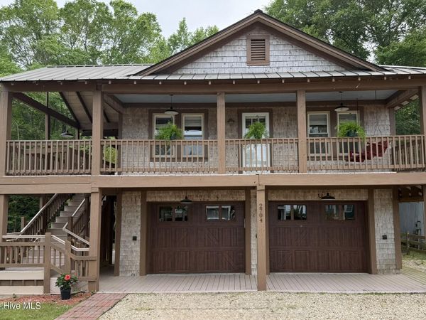 2704 Waccamaw Shores Road, Lake Waccamaw, NC 28450