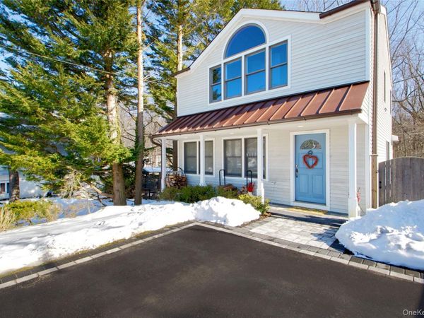 125 Walnut Road, Kings Park, NY 11754