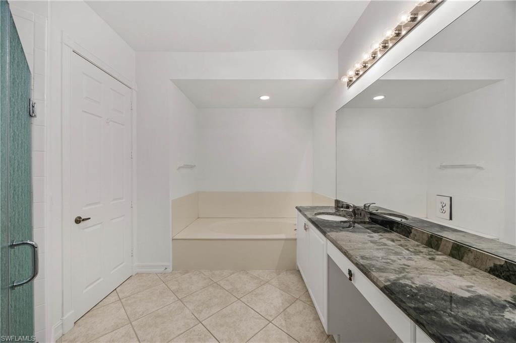 1840 Les Chateaux Blvd, Unit 302, Naples, FL 34109 Photo