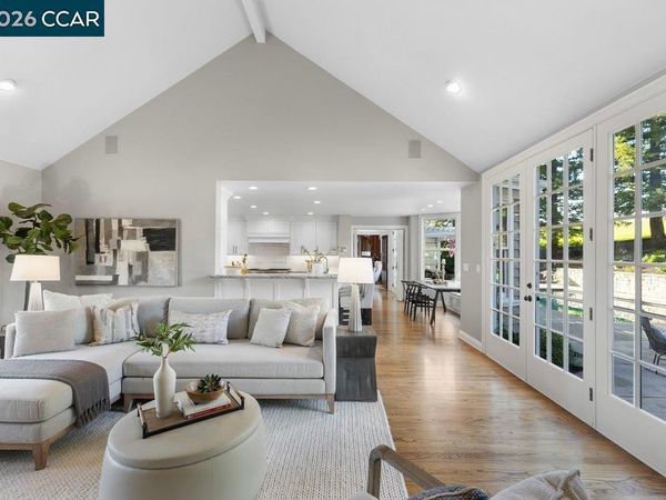 10 Crownridge Dr, Danville, CA 94506