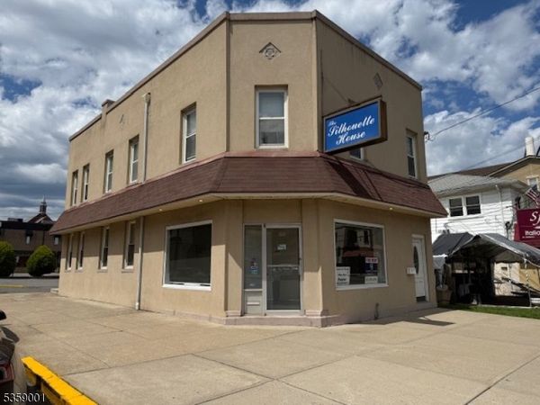 335 Union Blvd, Totowa, NJ 07512