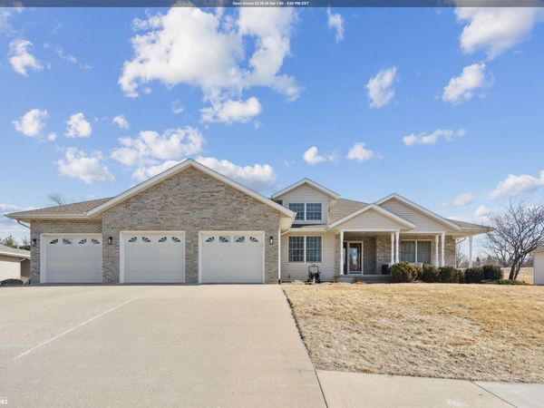 1900 S Meadow View Avenue, Mount Pleasant, IA 52641