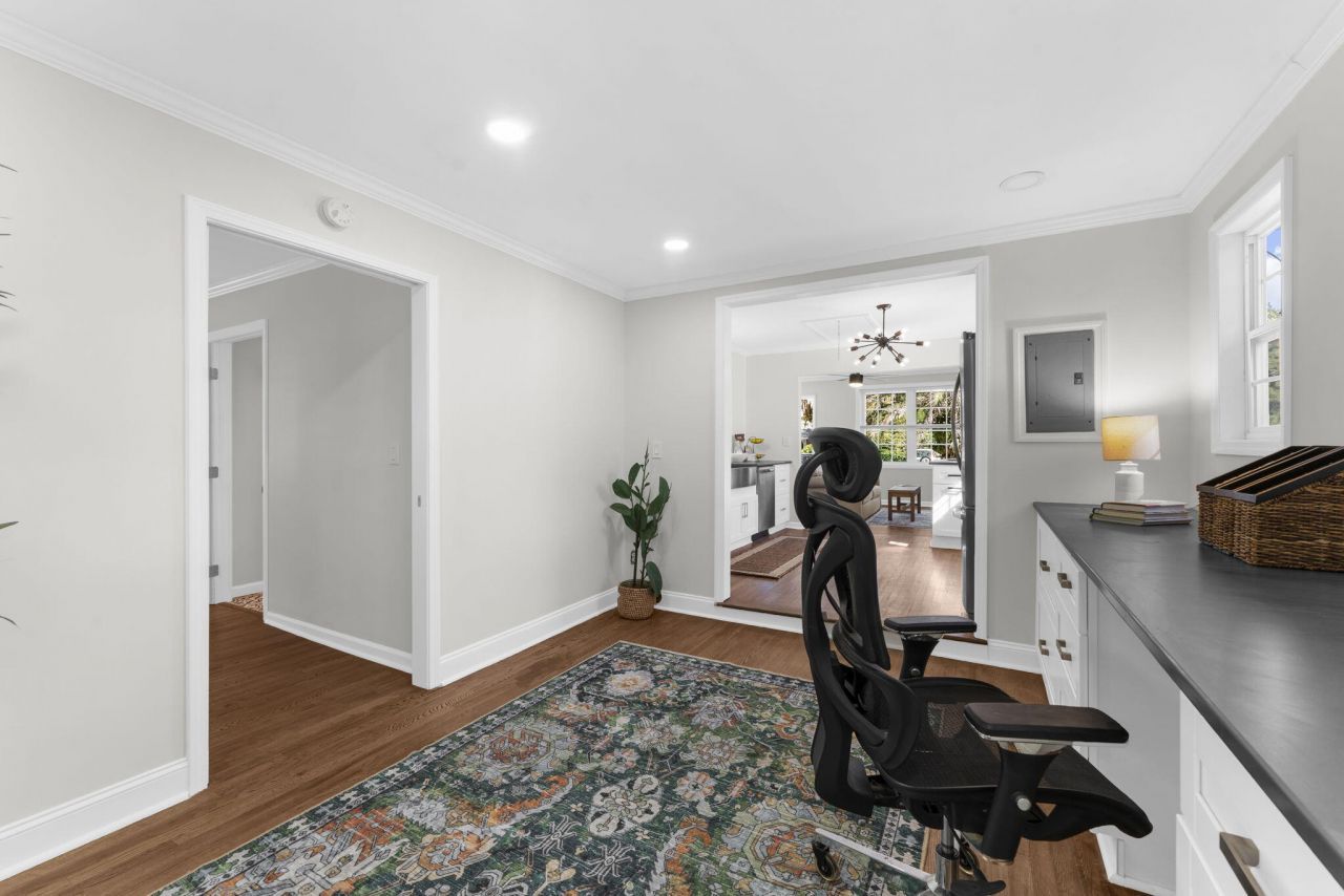 4973 Alpha Street Photo 18