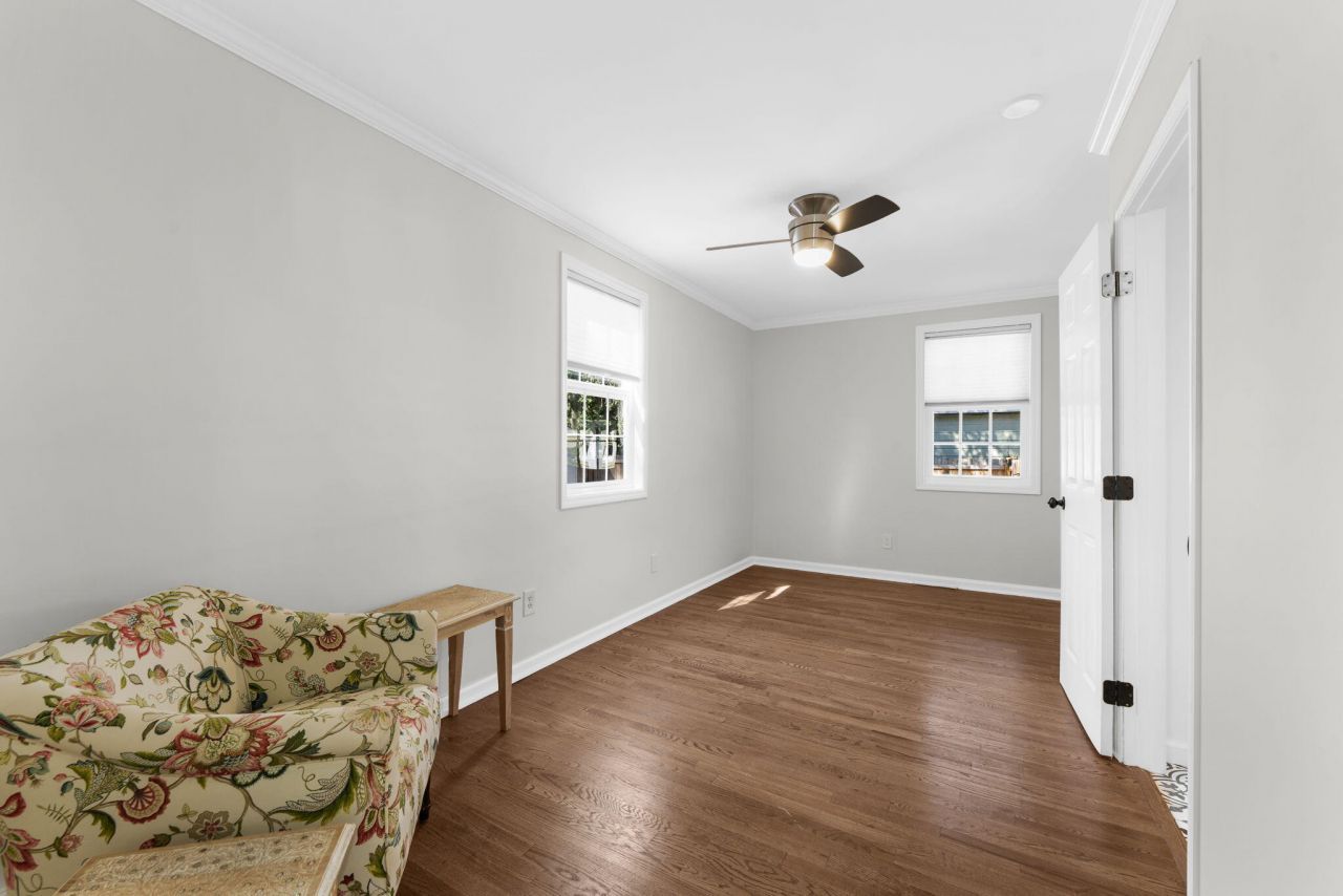 4973 Alpha Street Photo 22