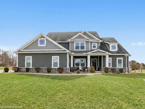 109 Whitetail Ridge Way, Hebron, OH 43025
