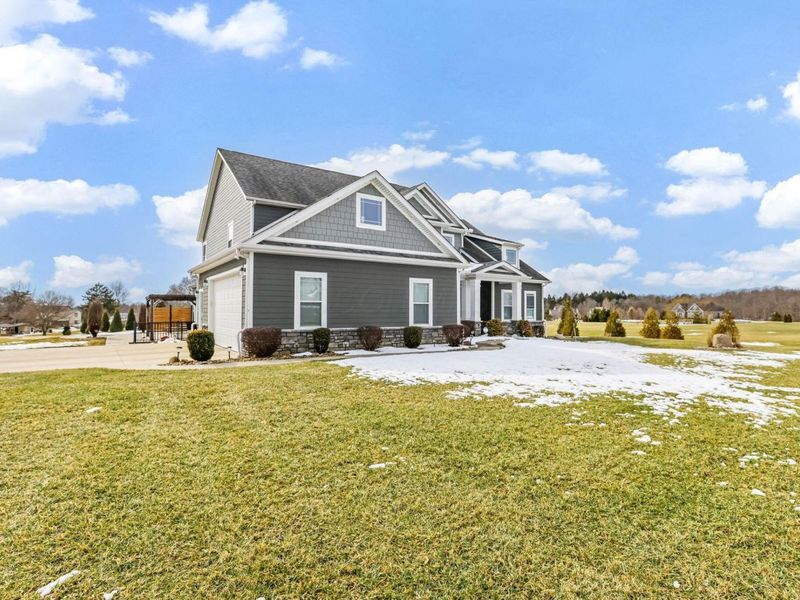 109 Whitetail Ridge Way, Hebron, OH 43025 Photo 4