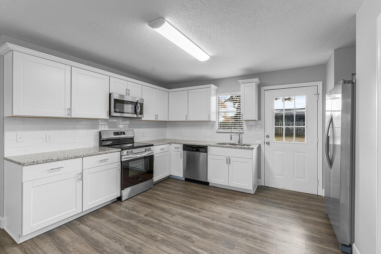 908 Landsdowne Drive, Sebastian, FL 32958 Photo