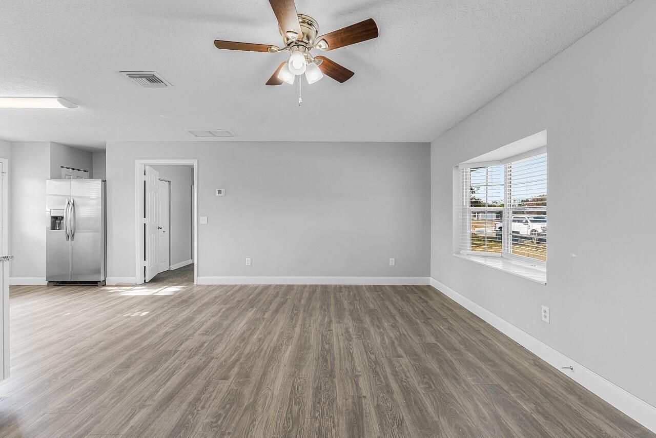 908 Landsdowne Drive, Sebastian, FL 32958 Photo