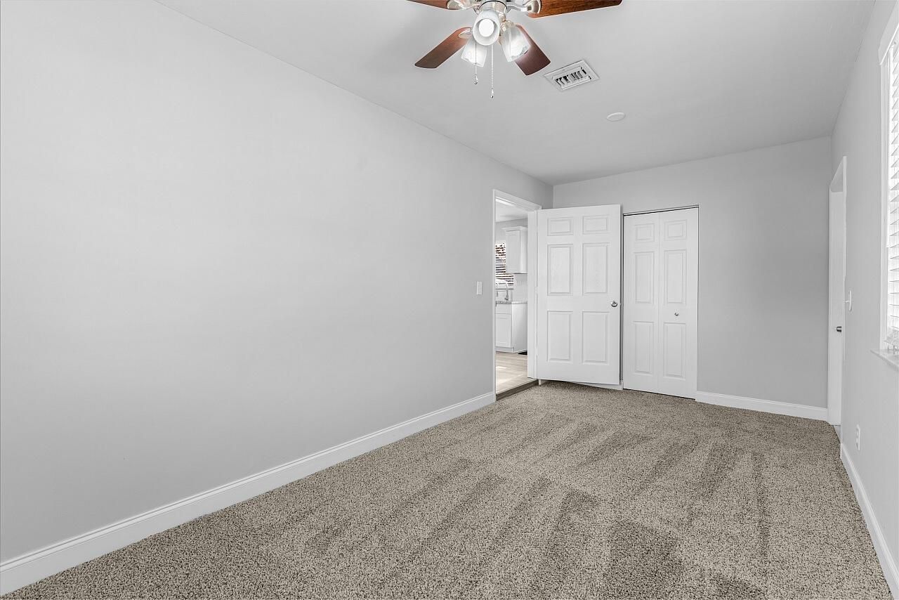 908 Landsdowne Drive, Sebastian, FL 32958 Photo