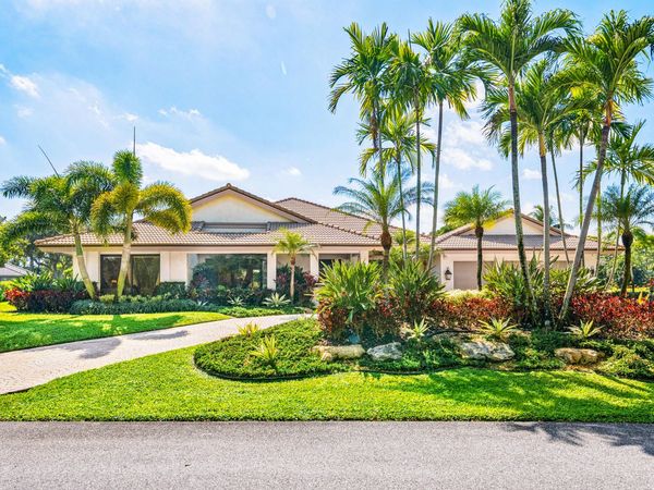 5221 Estates Drive, Delray Beach, FL 33445