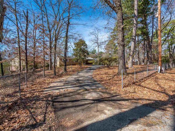 2211 LAKESHORE Drive, Hot Springs, AR 71913