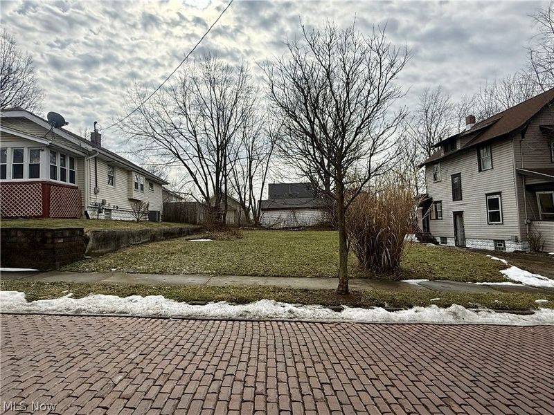 26 Brighton Drive, Akron, OH 44301 Photo 1