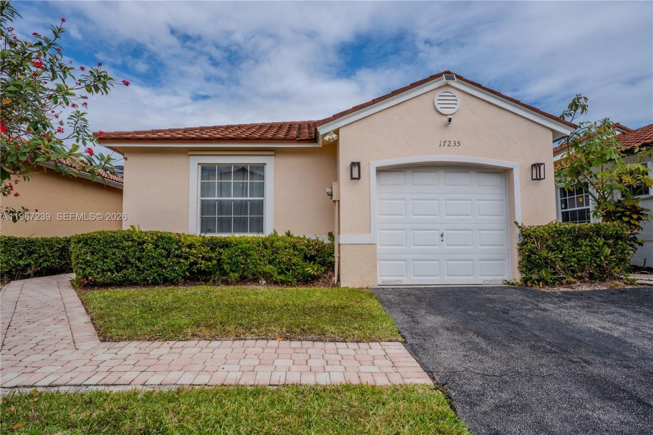 17235 NW 7th St, Pembroke Pines, FL 33029 Photo