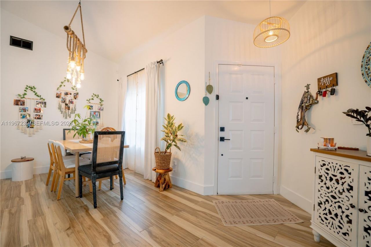 17235 NW 7th St, Pembroke Pines, FL 33029 Photo