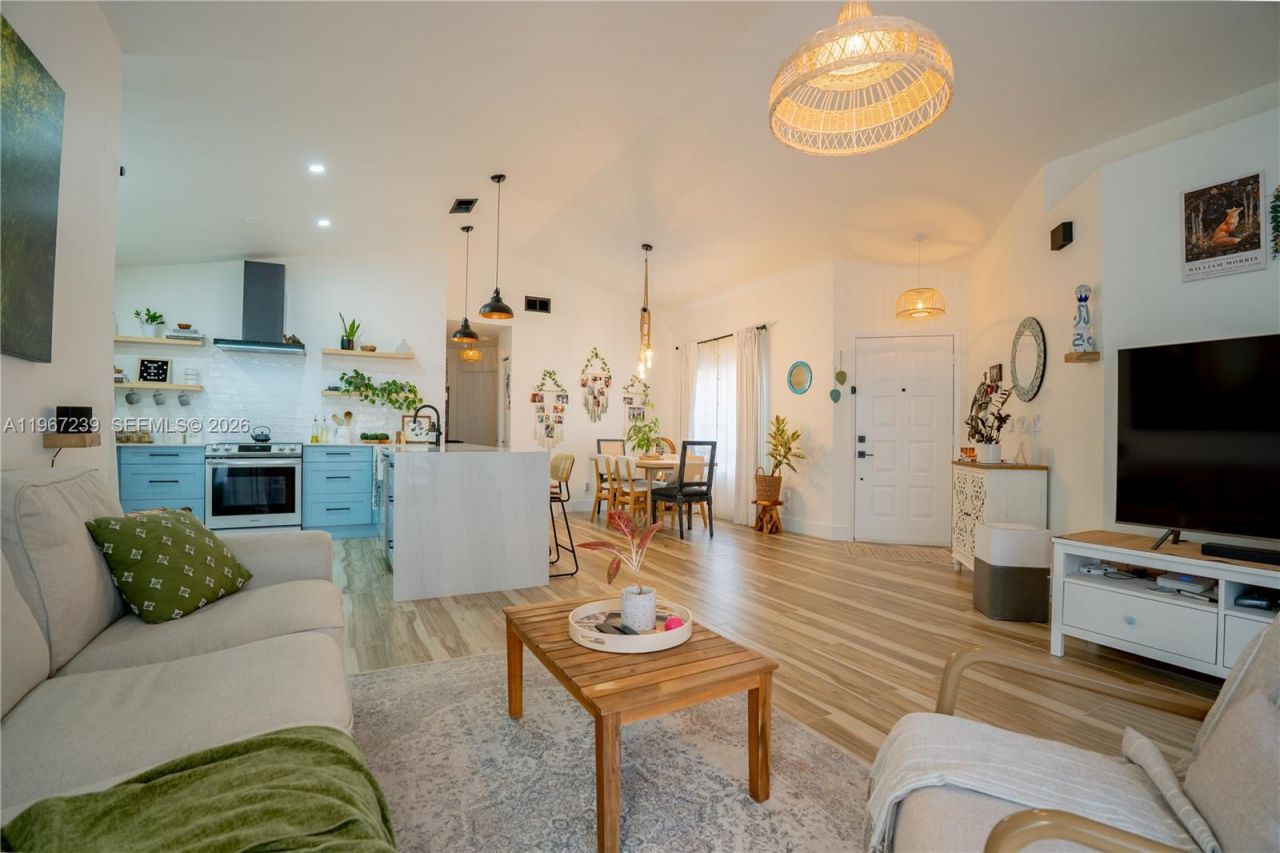 17235 NW 7th St, Pembroke Pines, FL 33029 Photo