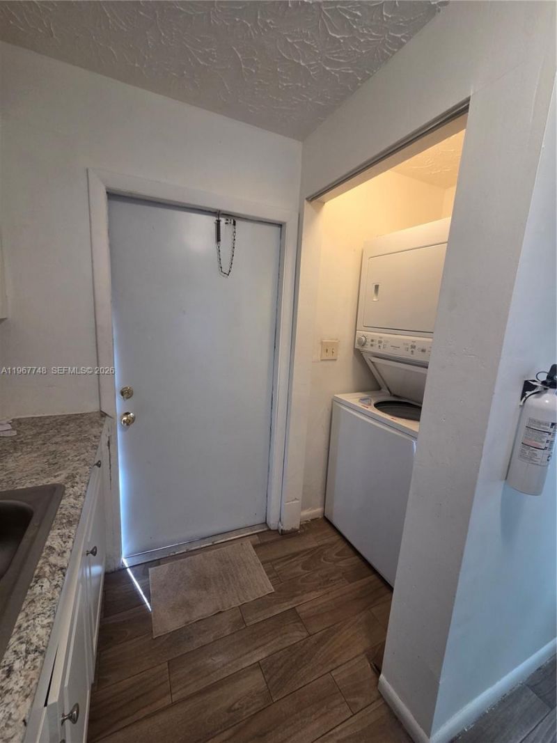 503 N 25th St , Unit 2, Fort Pierce, FL 34947 Photo