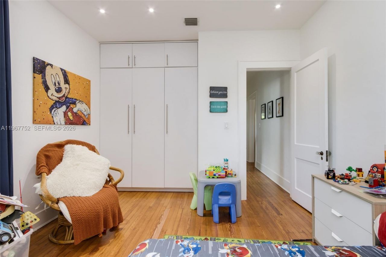 665 NE 120th St, Biscayne Park, FL 33161 Photo