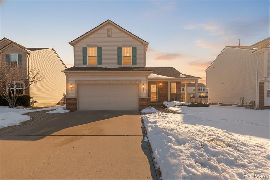 7526 Carlton Drive, Ypsilanti Township, MI 48197 Main Photo