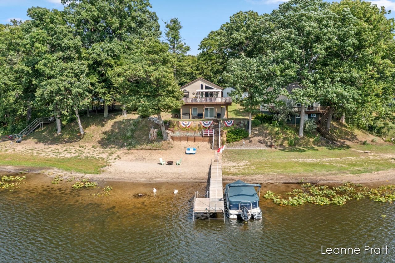 6525 Woods Trail Drive, Delton, MI 49046 Main Photo