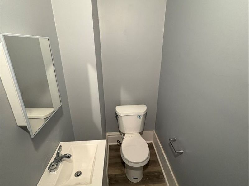 918 Lovers Lane, Akron, OH 44306 Photo 3