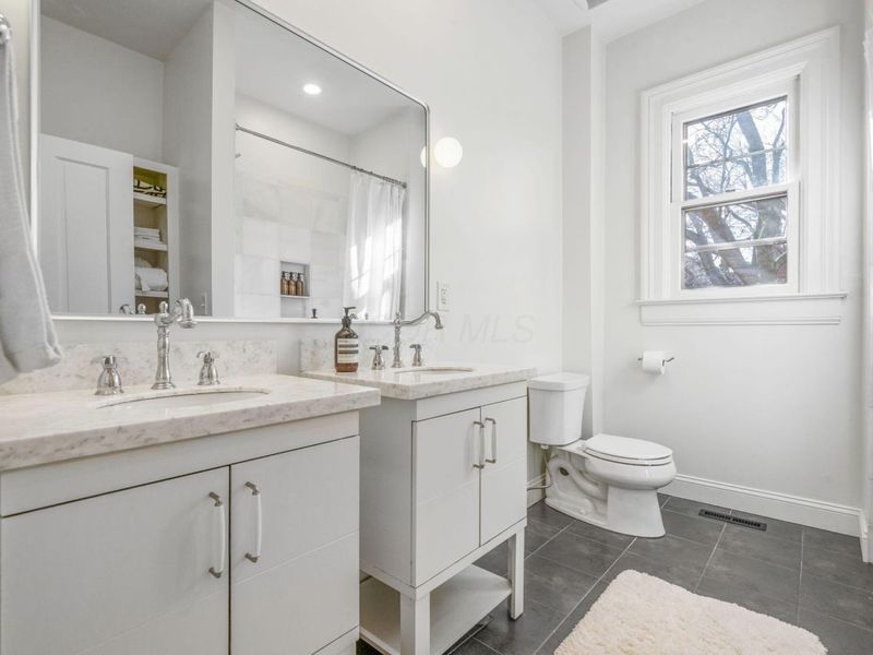 135 E Whittier Street, Columbus, OH 43206 Photo 27