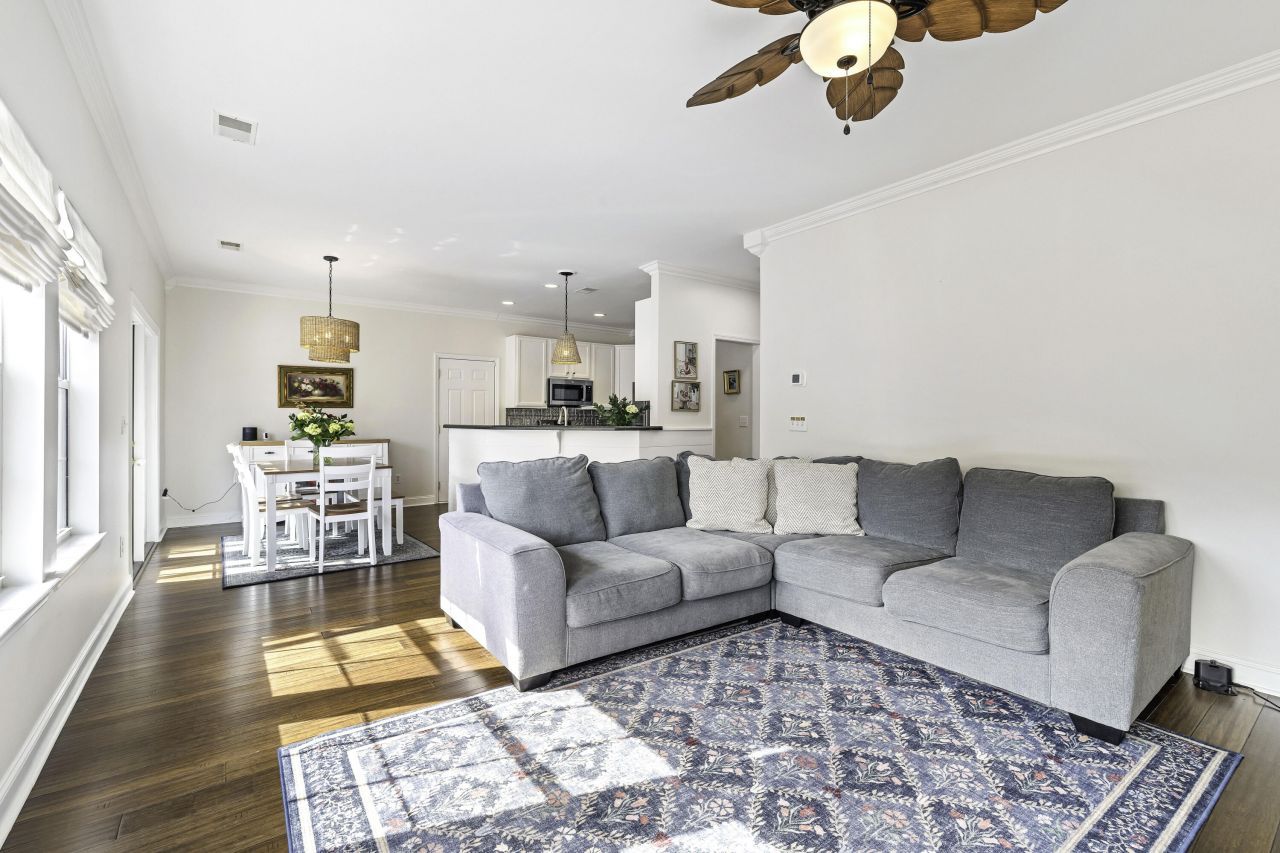 2064 Bancroft Lane Photo 12