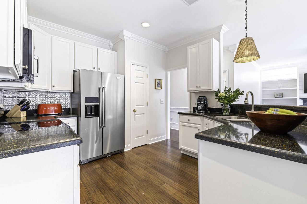 2064 Bancroft Lane Photo 18