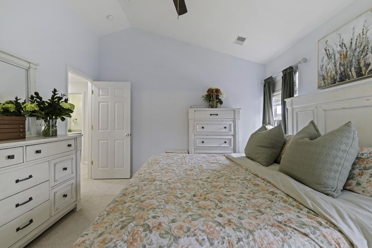 2064 Bancroft Lane Photo 21