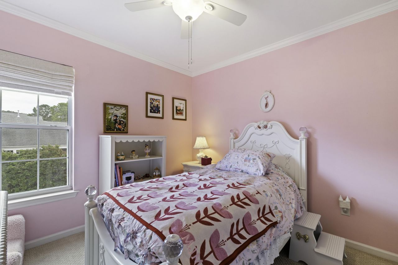 2064 Bancroft Lane Photo 25