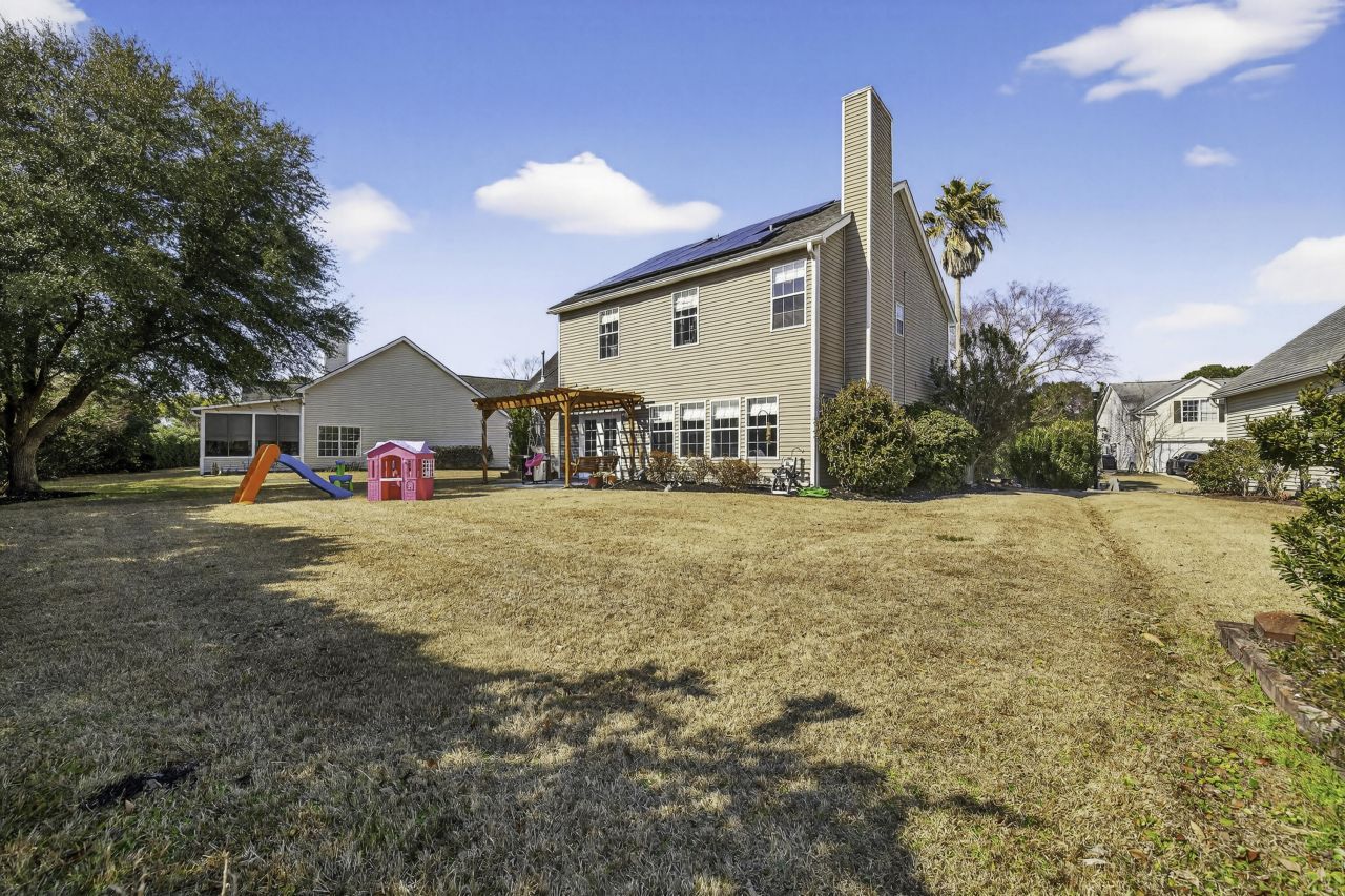 2064 Bancroft Lane Photo 35