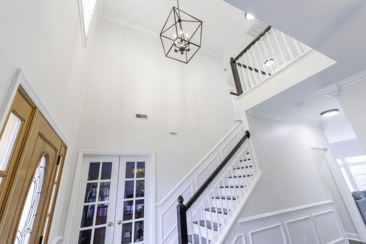 2064 Bancroft Lane Photo 5