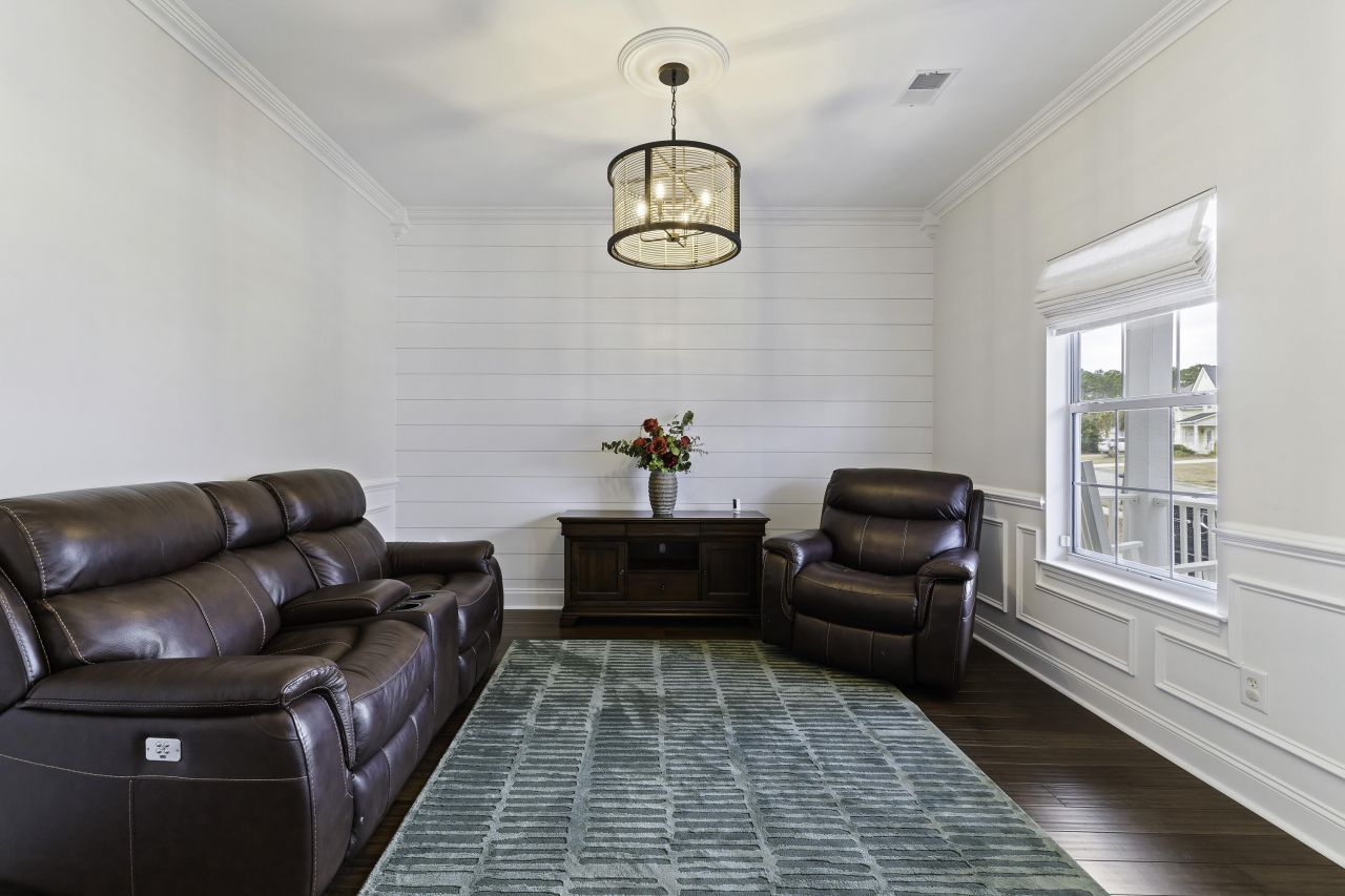 2064 Bancroft Lane Photo 8