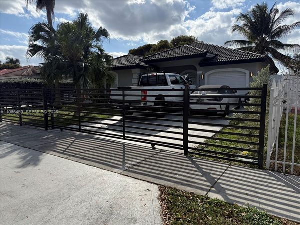 20432 NW 18th Ave, Miami Gardens, FL 33056