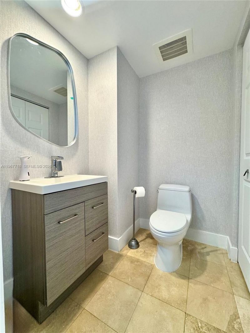 1745 E Hallandale Beach Blvd, Unit 501W, Hallandale Beach, FL 33009 Photo
