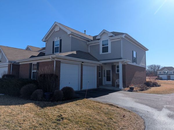 1358 Draper Road , Unit 25-4, McHenry, IL 60050