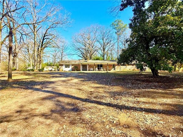 150 IKE Road, Trout, LA 71371