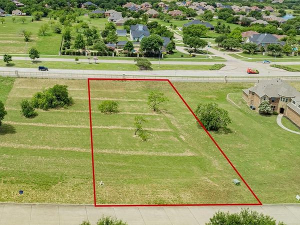 439 Breezeway Court, Cedar Hill, TX 75104