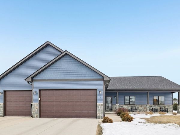 6 N Windmill Ridge Road, Evansville, WI 53536