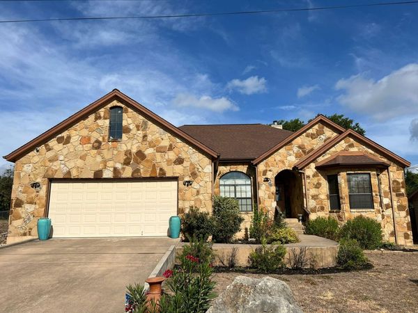 2102 Crazyhorse PASS, Austin, TX 78734