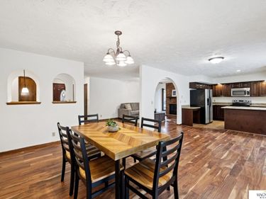 5800 Berkeley Drive, Lincoln, NE 68512