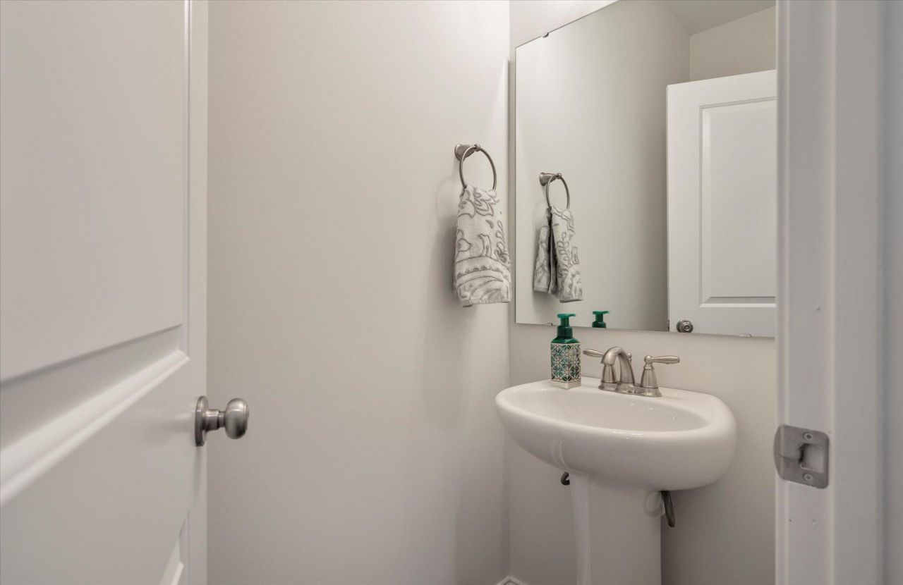 1418 Widows Court Photo 17