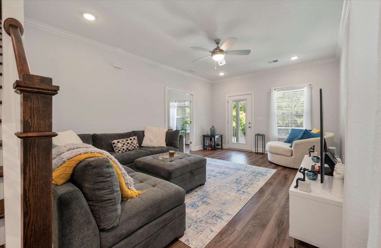 1418 Widows Court Photo 8