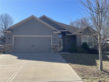 305 E Olive Street, Raymore, MO 64083
