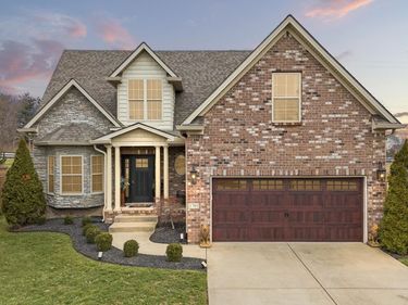 1701 Sandhurst Cove, Lexington, KY 40509