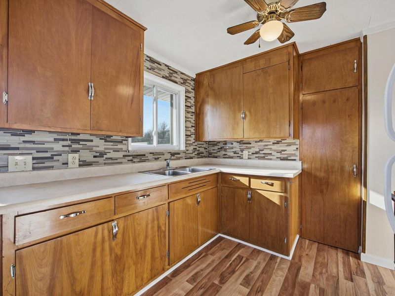 3033 Sullivant Avenue, Columbus, OH 43204 Photo 7