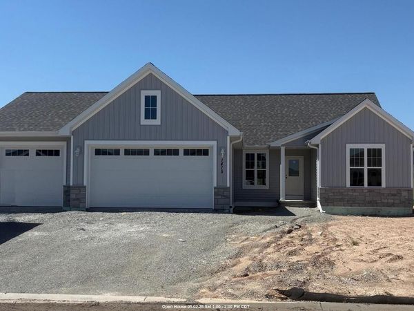 1415 DIVINITY DRIVE, De Pere, WI 54115